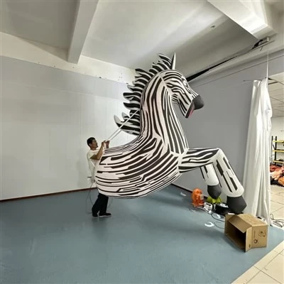 インフレータブルゼブラ